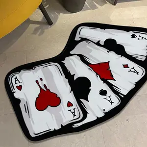 Creative Artistic Bedroom Carpet, Poker Heart Pattern, Pet-Friendly Non-Slip, Soft Plush Foot Pad, Ideal for Living Room, Nursery, Game Room