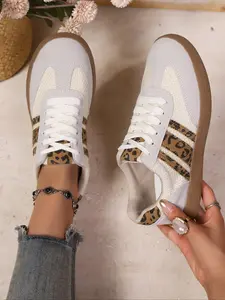 Women's Leopard Accent Lace - Up Sneakers, Leopard Print Sneakers, Casual Comfortable Breathable Walking & Training Shoes, Retro Sports Footwear for Daily Commuting, Leisure & Outdoor, Female All - match Trendy Non Slip Sneakers for Gym Workout & Running