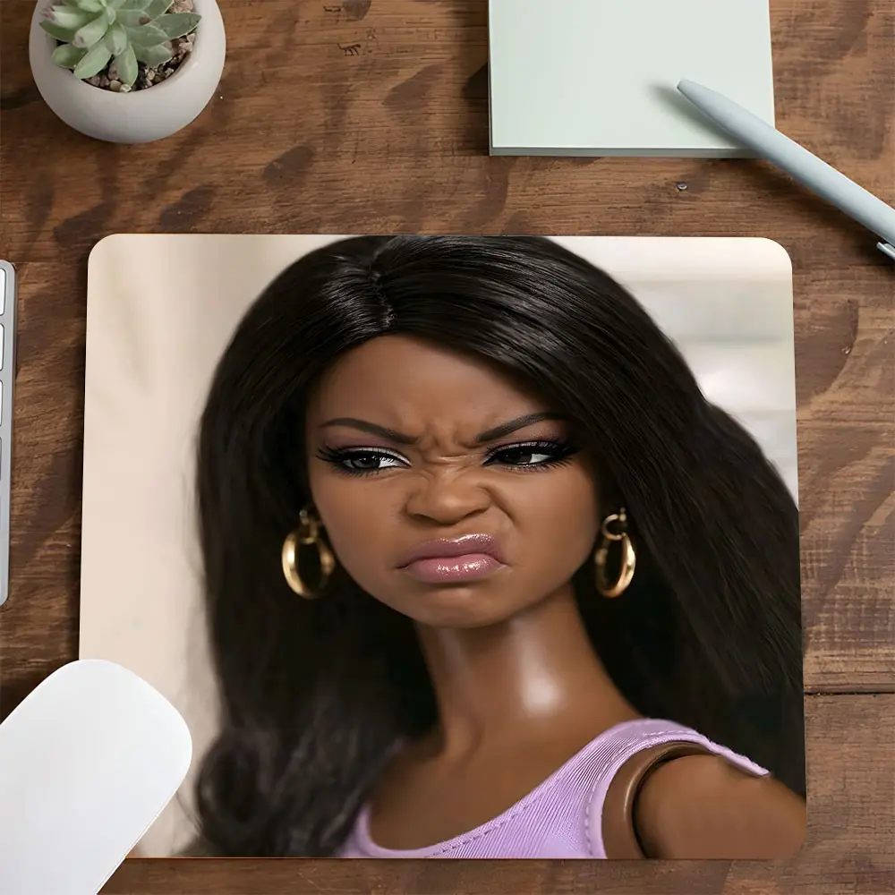 Funny Angry Straight Hair Doll Mouse Pad,Trendy Hoop Earrings, Meme Square Gaming Mouse Pad, Non-Slip Smooth Surface, Perfect for PC, Laptop, Office, Non Slip Mousepad