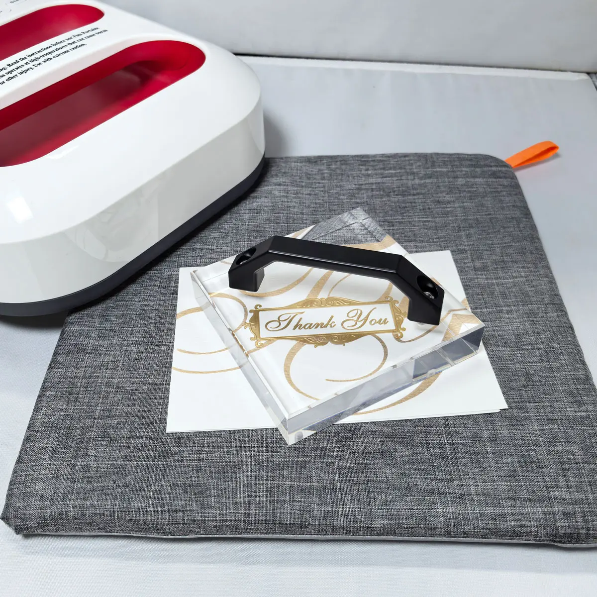 Hot press pad, suitable for HTV handicrafts - easy to press, heat-insulating transfer pad, 11.8X11.8 inches, gray, Ironing