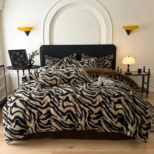 High-Quality Faux Leopard & Butterfly 3 Piece Bedding Set, Soft Warm All-Season Duvet Cover + Pillowcases, Elegant Solid Color Design, Cozy Bedroom/Living Room/Dorm Décor, Perfect Christmas Gift