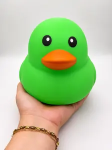XL DUCK SQUISH