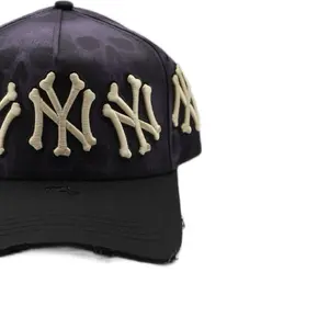 Dandy hats  purple skeleton g5