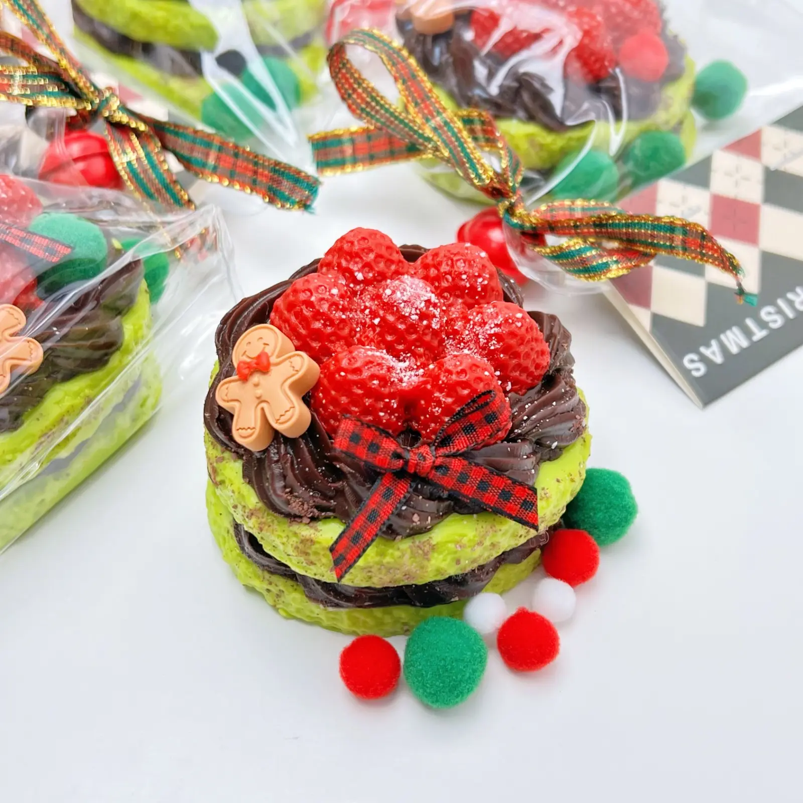 Christmas Raspberry Cake