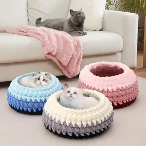 Handwoven Cat Bed – Extra Soft Washable Round Cave House for Indoor Kittens, Black/White/Gray