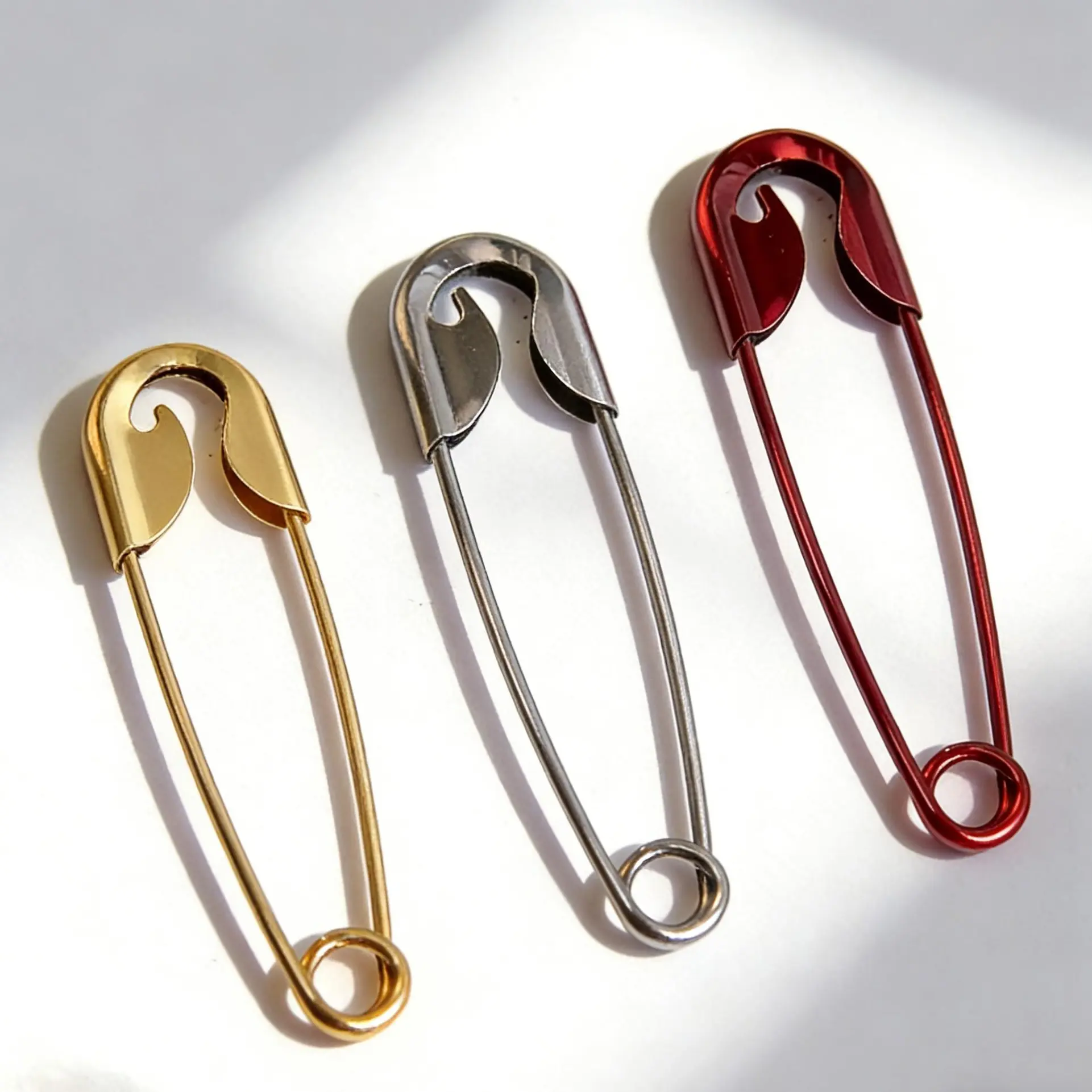 Monarch Mega Safety Hairpin 3 Pack (Gold, Silver, Red), Oversized Safety Pin Hair Clip for Women, Viral TikTok 2026 Y2K Hair Accessory, Large No-Slip Hair Barrette for Thick Hair Easy Updos Buns, All Day Hold Hair Styling Essential, Casual, Plain