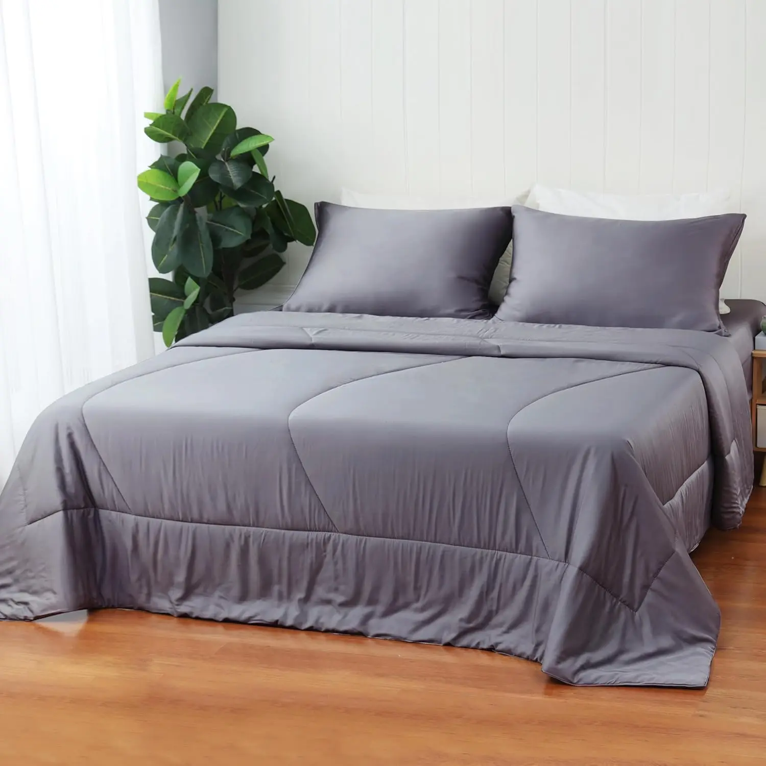 Women's Bamboo Viscose Cooling Blanket - King Size, Ultra-Soft, Breathable, Medium-Weight Bedding for Hot Sleepers, Summer Use, No Overheating Risk