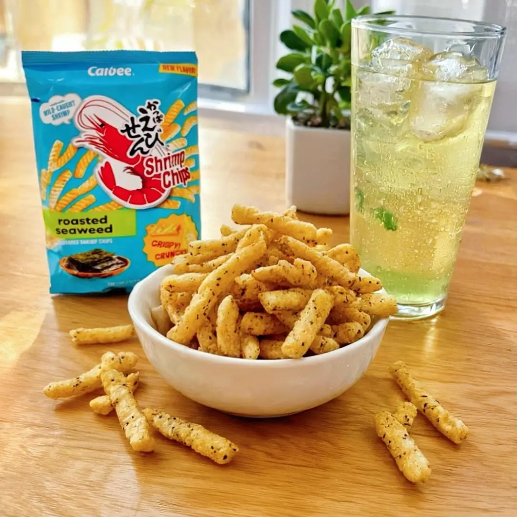 CALBEE Japanese Grilled Seaweed Flavor Shrimp Chips 94g - Crunchy Snack