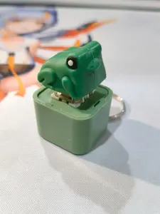 Frog Croaking Fidget Toy - Rechargeable Keychain, Stress Reliever, Anxiety Relief Toy, Stress Relief Gadgets, Frog Decompression Sound and Light Keychain, Fun Prank Venting Artifact, Creative Bag Pendant