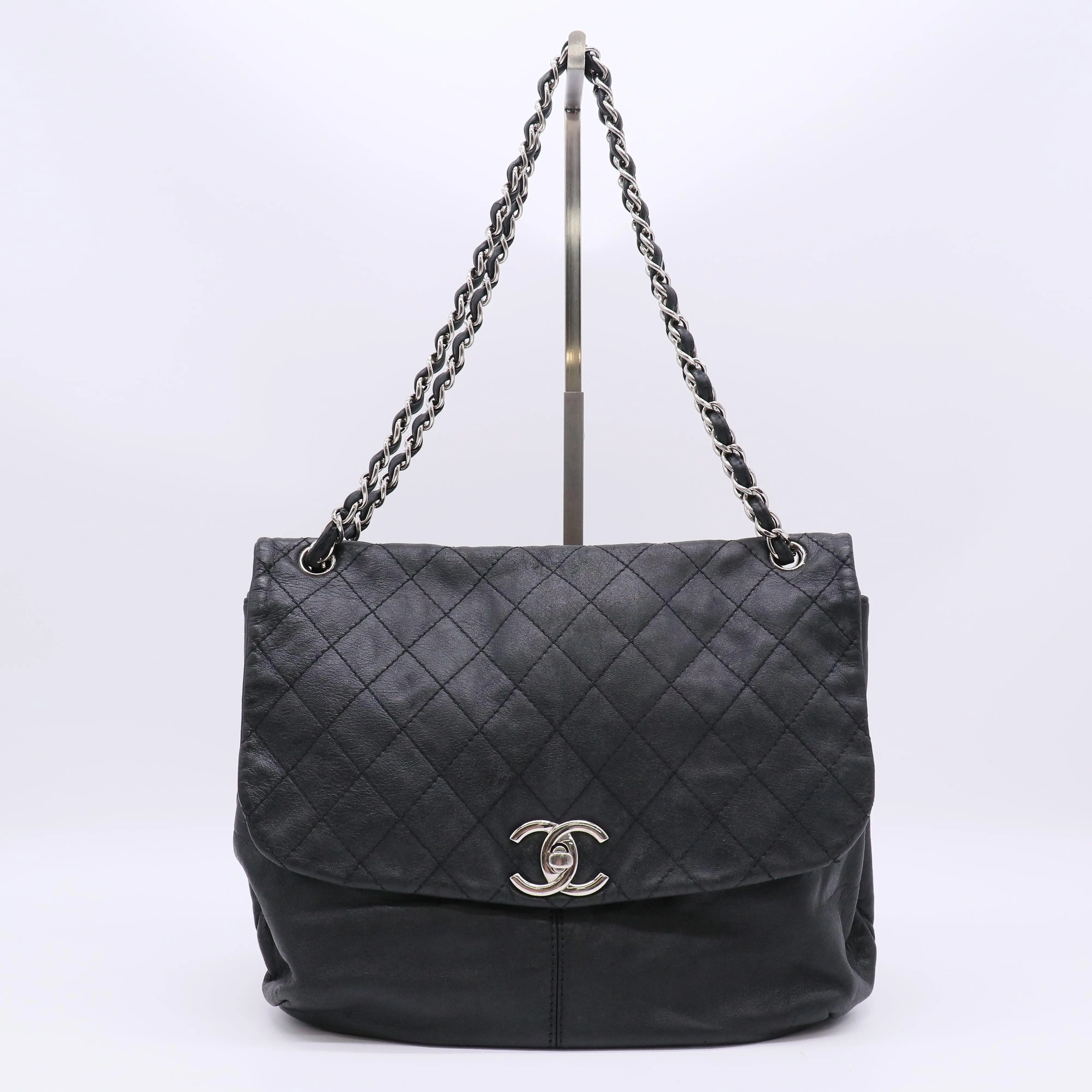 Pre-owned CHANEL Leather Shoulder Bags French Riviera Flap Bag B23114