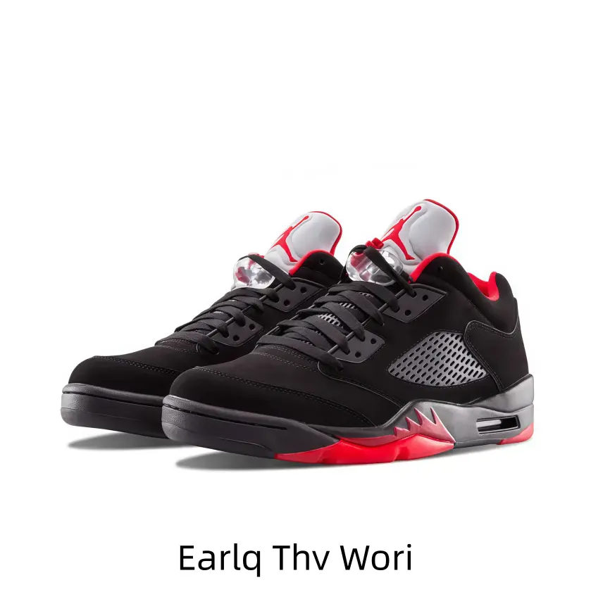 Create timeless dark streetwear fits with these black and red low-top kicks, classic dark base matched with vibrant red accents, delivering versatile stylish look suitable for daily wear and street filming.
