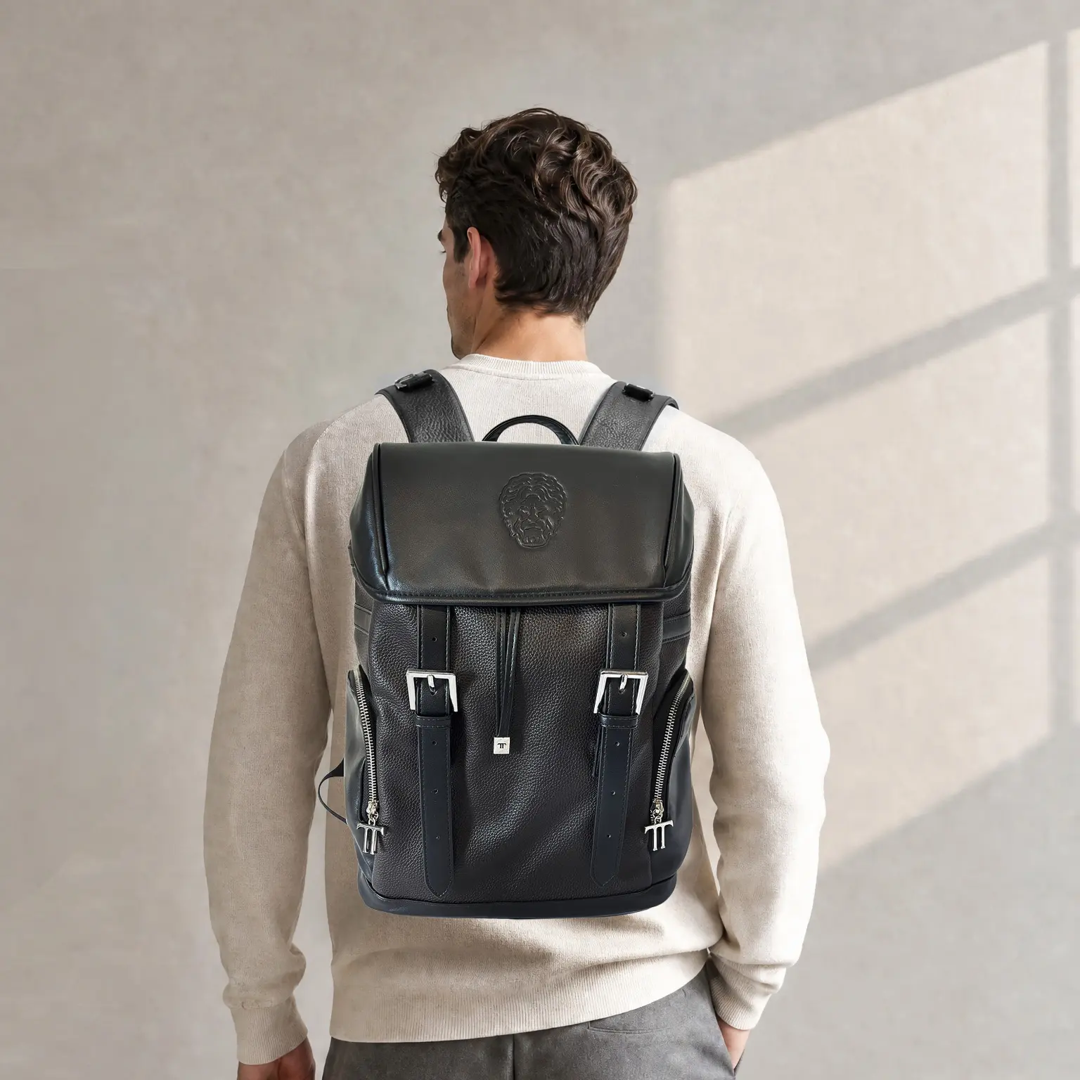Men’s Waterproof Vegan Leather Laptop Backpack – 15–17 Inch Business & Travel Bag, Large Capacity Work & Commute Backpack for Office, Travel & Everyday Use，Elevate Your Style Luxury Work Accessory