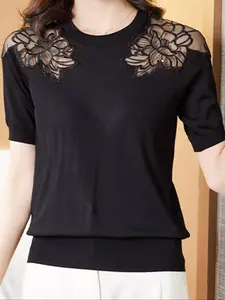 Women's Plain Floral Embroidery Contrast Mesh Sweater, Elegant Fashion Casual Crew Neck Short Sleeve Knit Top for Daily Outdoor Wear, Ladies Clothes for Summer