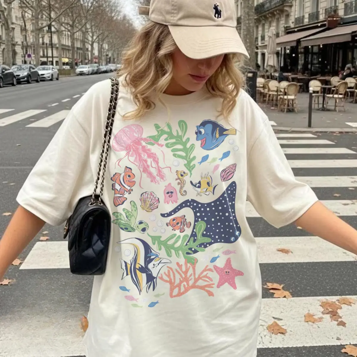Ocean Friends Graphic T-Shirt, Cute Sea Life Cartoon Tee, Colorful Fish Jellyfish Turtle Stingray And Coral Front Print Shirt, Summer Beach Vacation Outfit, Marine Animal Gift Shirt For Women And Girls