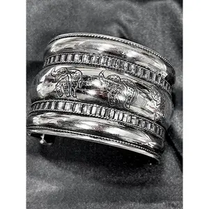 Small Elephant Brass Cuff/Bangle - Simple Design, Lightweight, Versatile Accessory for Everyday Wear