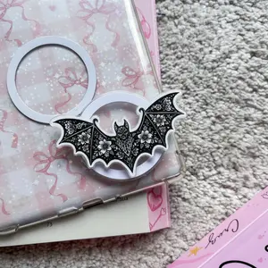 Cute Floral Bat Sticker Phone Grip, Halloween Botanical Griptok, Cozy Spooky Smartphone Stand, Unique Gift for Her, Design Style Decor