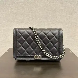 Pre-owned CHANEL leather Crossbody Bags wallet on chain woc le boy black & silver hardware