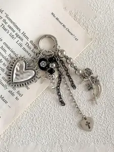 Y2K Gothic Thorn Heart Keychain, Punk Style Star Cross Rose Moon Bag Charm, Collectible Keyholder, Sweet Cool Accessory, Small Gift, Flower Keychain