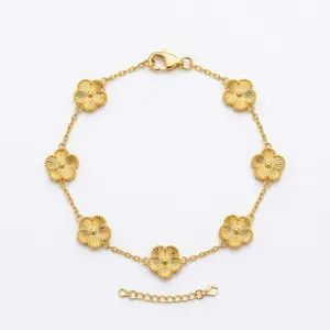 14K Gold Plated Dainty Flower Bracelet for Women, Delicate 5 Floral Charm Link Bracelet, Minimalist Adjustable Chain Boho Jewelry Gift for Teen Girls