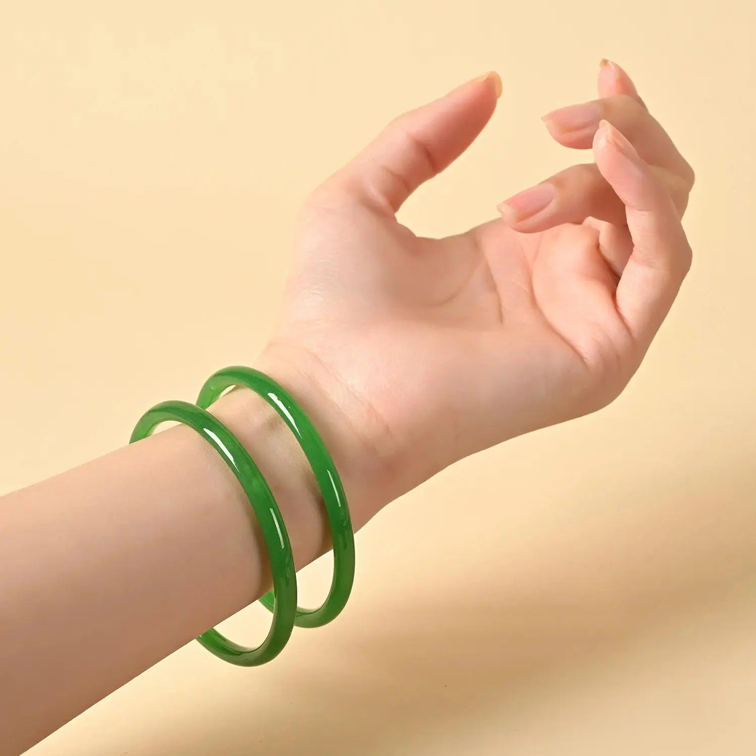 Women's 2Pcs/Set Exquisite Bracelet - Classic Solid Color Glass Bangle, Imitation Natural Jade, Vintage Chinese Palace-Style Jewelry with Jingle Charm, Party Accessory (Festive & Party Supplies)
