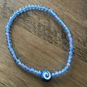 Blue wave movement bracelet