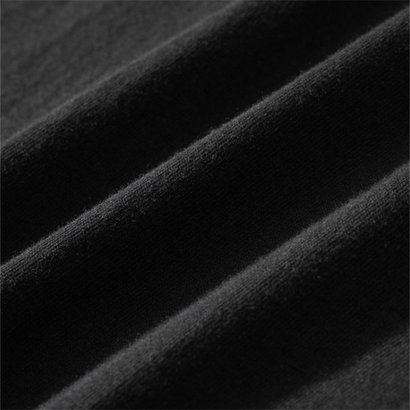 Roblox Black T shirt: Structured Cut, Breathable Mesh Panels & Fade-Resistant Dye