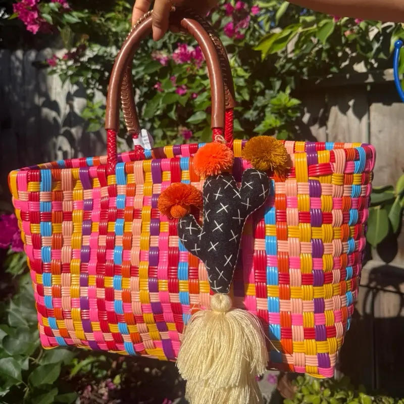 Small colores chaparrita bag