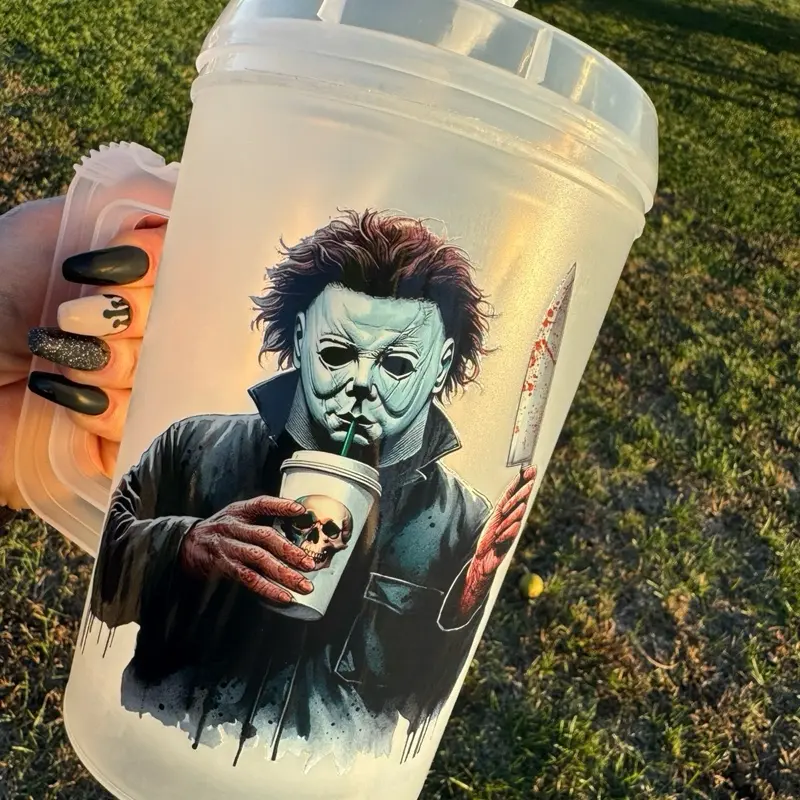 Mega mugs  34oz Mega Mug complete with matching lid and bendy straw. BPA FREE. Double wall insulated.   Halloween, Michael Myers.