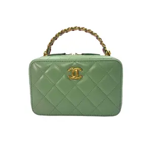 Pre-owned CHANEL Lambskin Crossbody Bags Mint Green Quilted Leather Vanity Case With Rainbow Chain Handle(UE***4H) CC1394