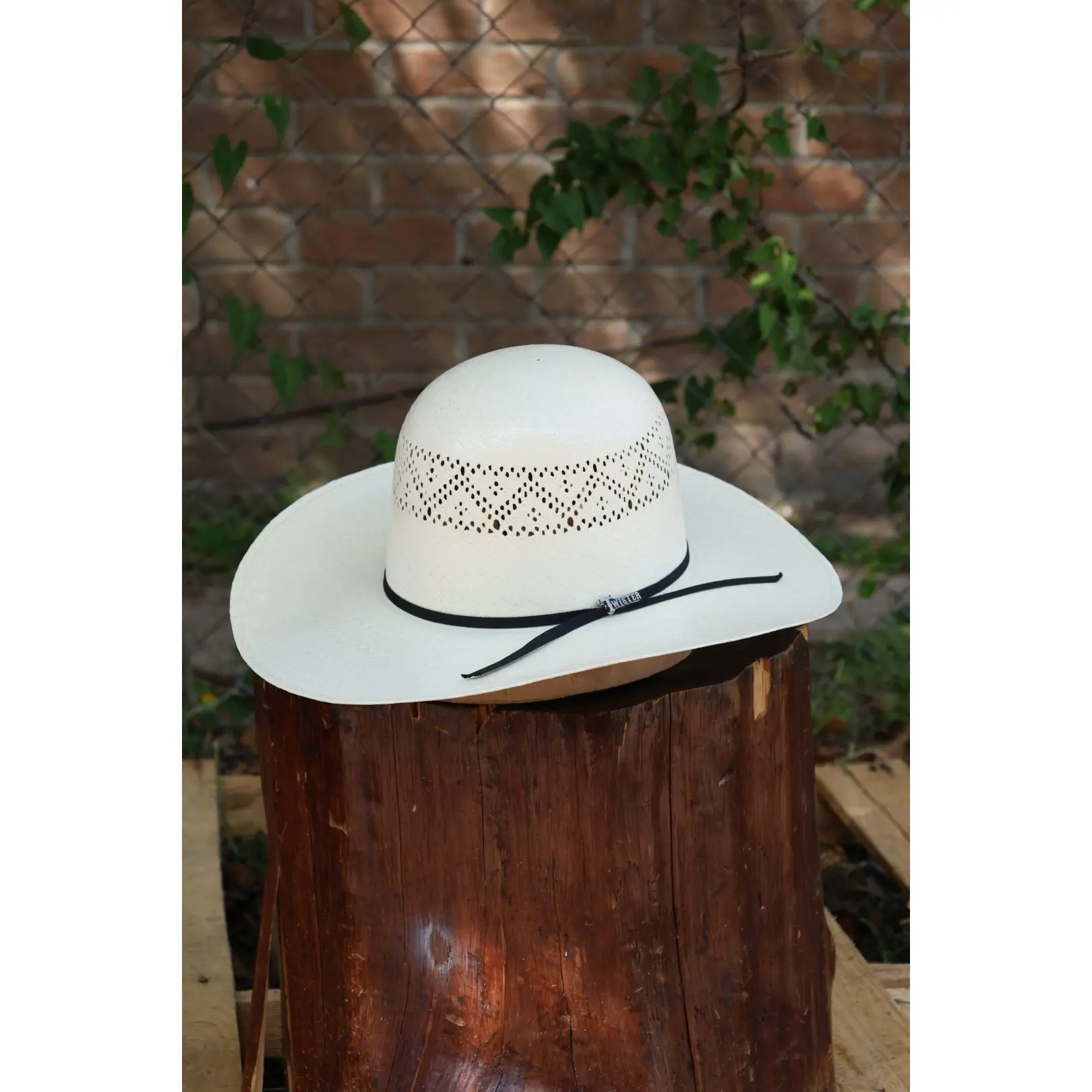 Twister Hats: Maverich Shantung 10X Straw Hat