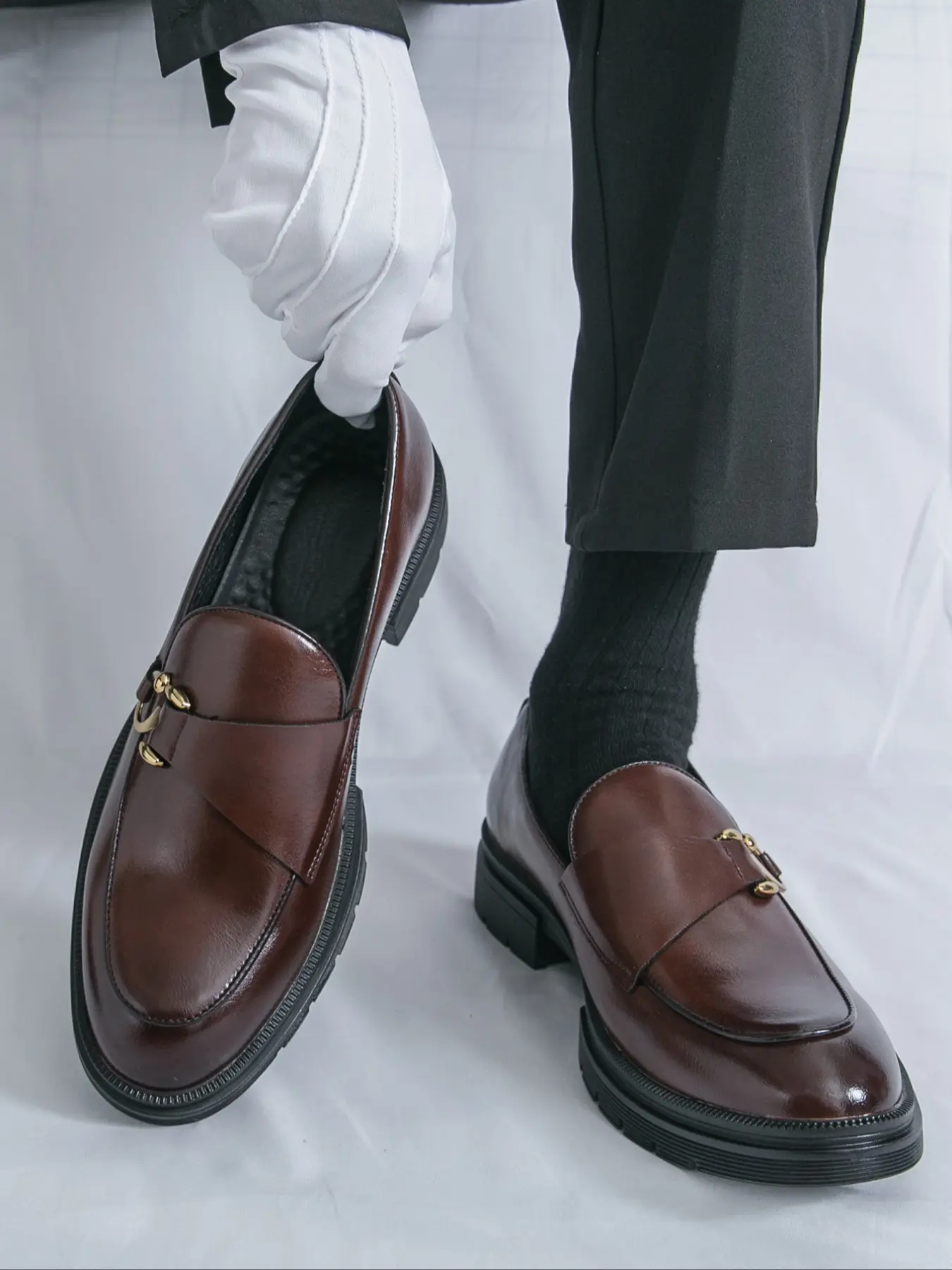 Men's Leather Closed Slip-On Loafers, Thick Sole Height Increasing Shoes, Business Formal Office Wear, Stylish Casual Design for Any Occasion Footwear