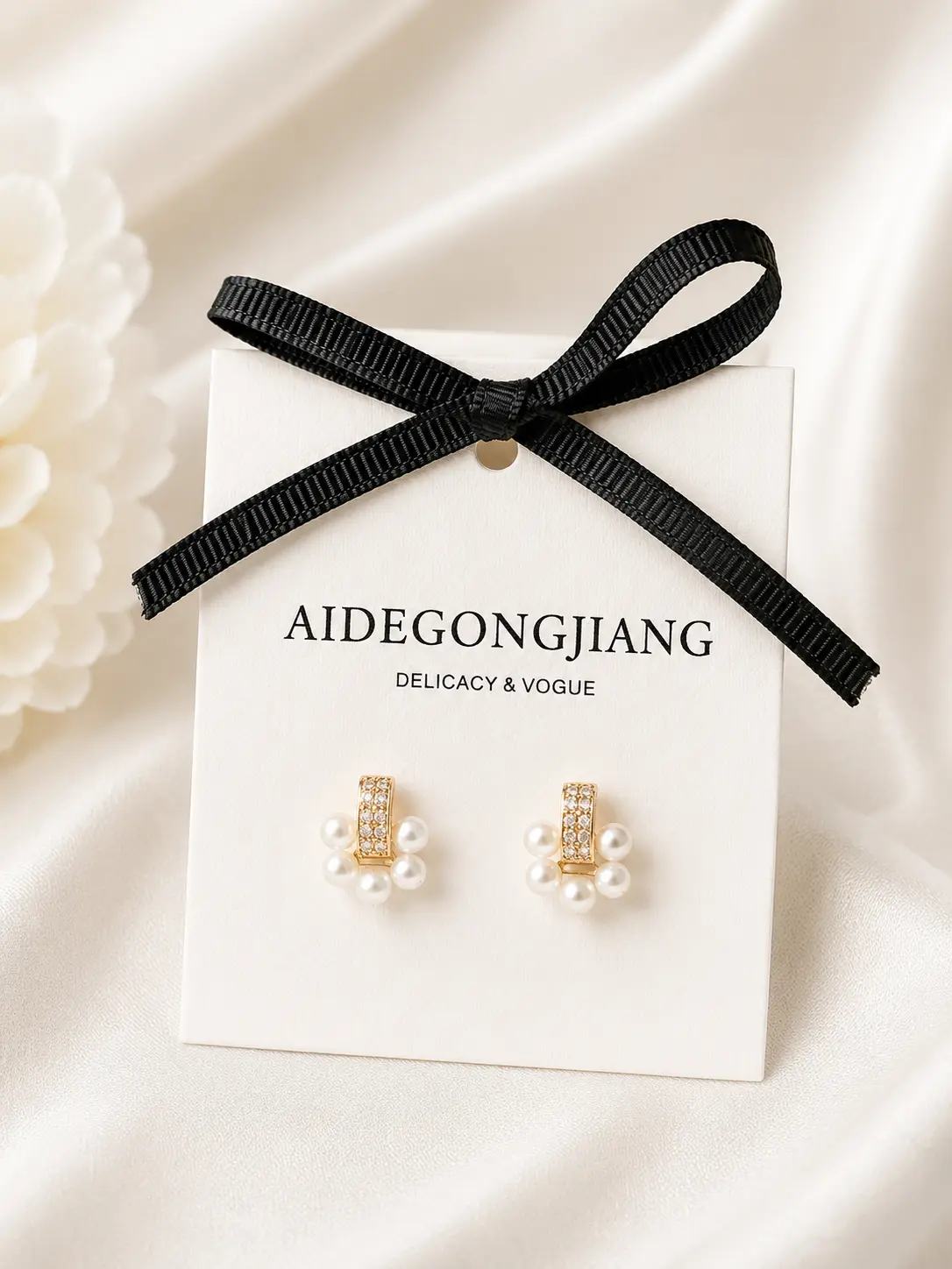 S925 Sterling Silver Pearl Cluster Stud Earrings | Gold-Plated Minimalist Pearl Earrings