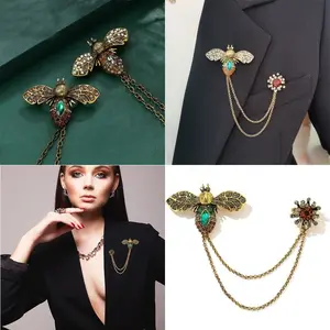 Vintage Honey Bee Brooch Pin with CZ Crystals & Dainty Tassel Chains - Golden-Tone Alloy Rhinestone Jewelry for Women Men, Lightweight Corsage Accessory for Shirts, Hats, Scarves - Birthday Christmas Gift, Bee Jewelry, Shirt Decoration, Int
