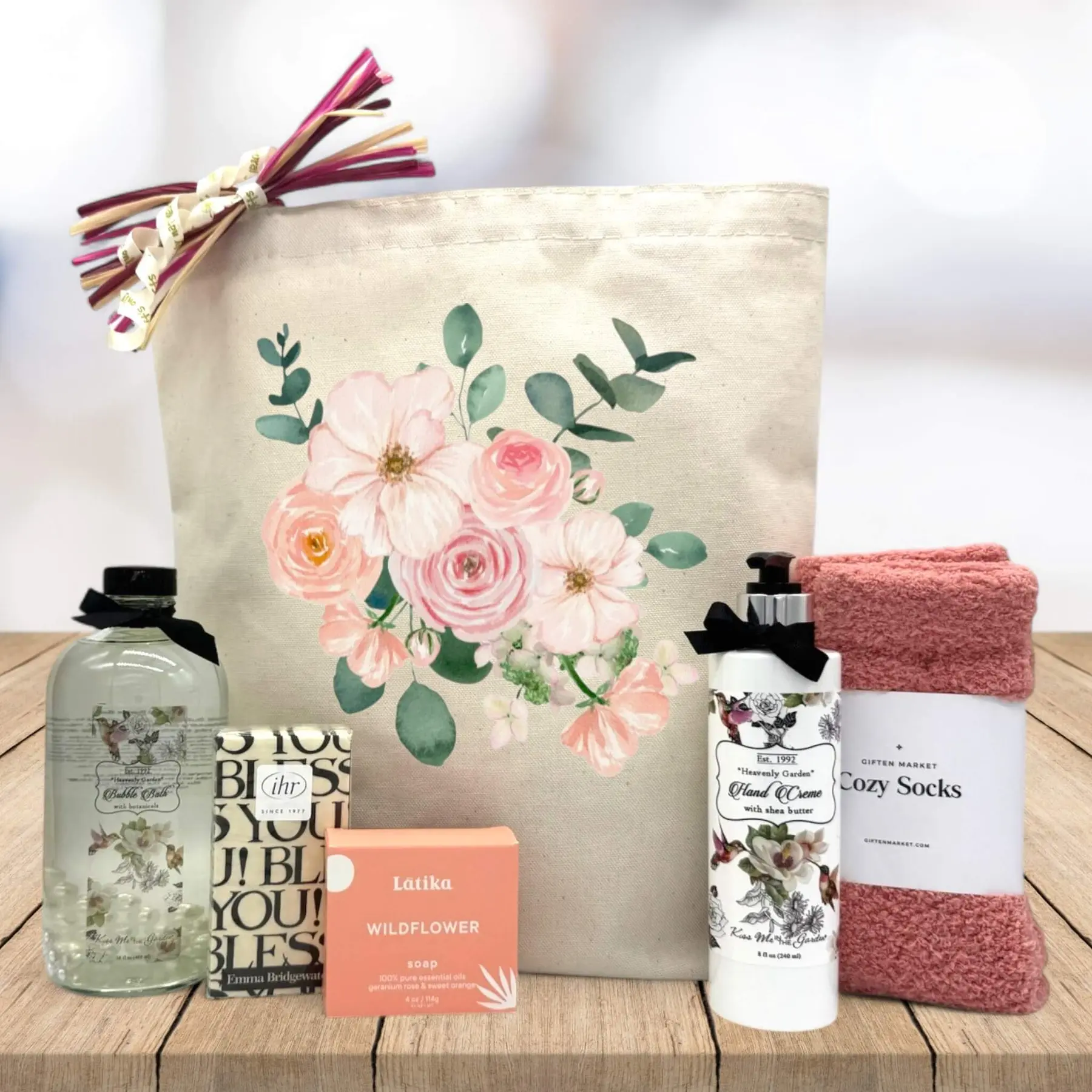 Itsonlynaturalgifts Heavenly Garden Spa Gift Basket with Wildflower Soap Cozy Socks Floral Scented Body Wash & Botanical Bubble Bath for Relaxation