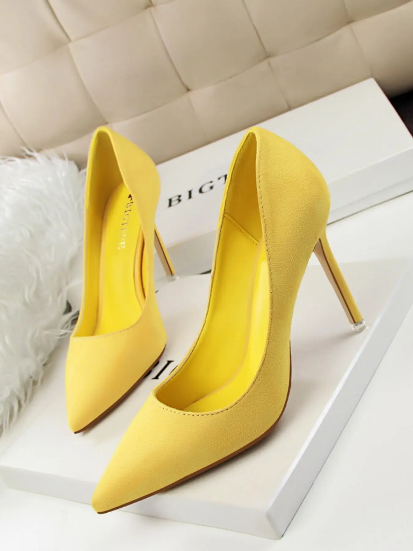 Luxurious Simple Commute Shoes, Velvet Pointed Toe Stiletto High Heels, Spring & Fall Casual Wear, Office and Daily