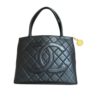 Pre-owned CHANEL Tote  Tote Bags Bags Bags Bags Bags quilted black leather medallion shoulder bag with COA and guarantee card