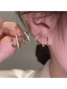 Four-claw zirconia hoop earrings - Unique design, trendy ear jewelry for the minority, 2026 new hit, high-end and versatile ear jewelry for women