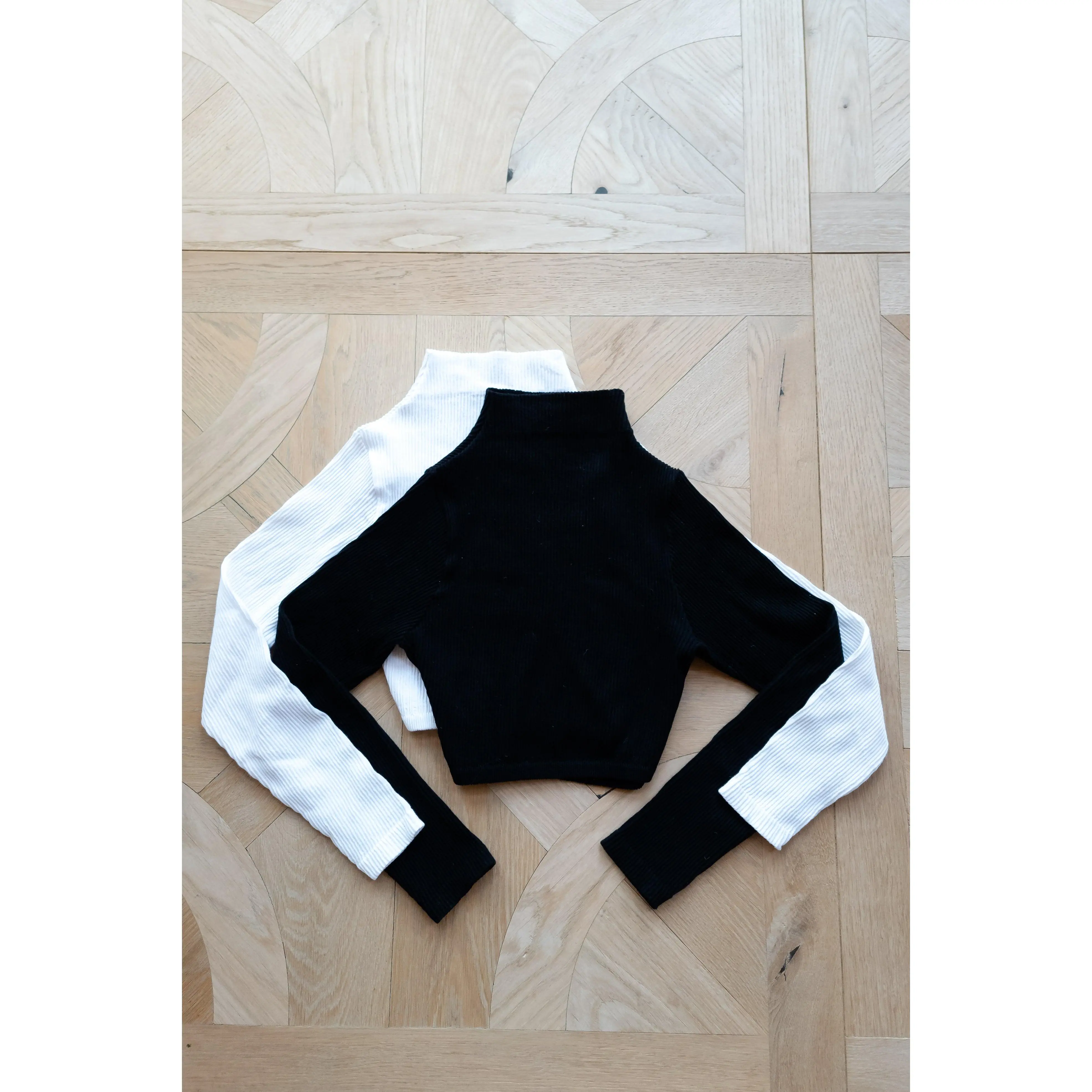 Black - Mock Neck Crop Long Sleeve Top