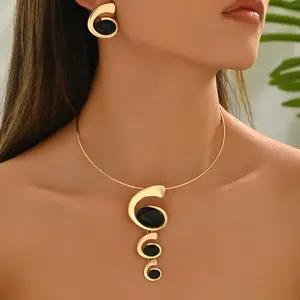 Women's Black & Gold Spiral Choker Necklace & Retro Black Gemstone Drop Earrings 2-Piece Set - Female Statement Geometric Costume Jewelry for Daily Wear