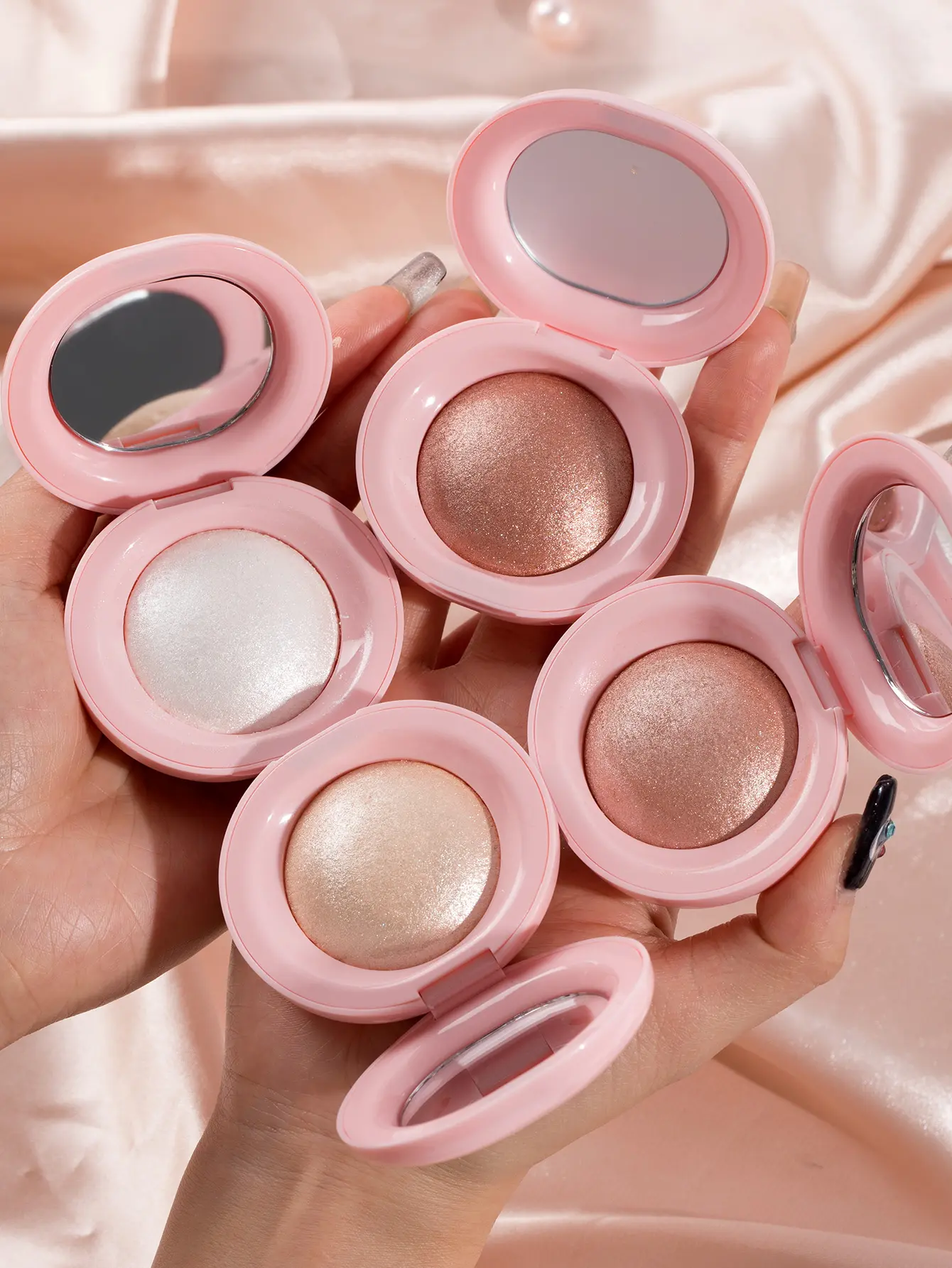 HECI Beauty Multi-Use Pearl Highlighting Powder - 48G Regular Edition, Smooth, Shimmery Gloss, Natural Radiance, Velvet Texture, Easy-To-Blend, Portable Face Highlighter Cosmetic, Radiant Luminous Shimmer
