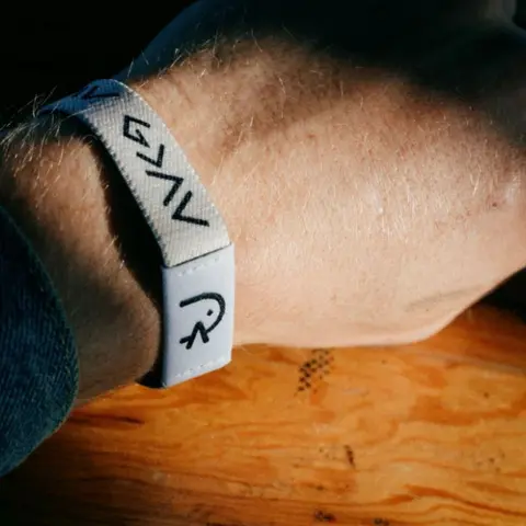 NFC Wristband Compatible with Waterproof Chip, Ultra-Thin Bible Bracelet for Daily Wear, Vacation, Dates, Perfect Surprise Gift, Wrist Accessories