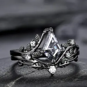 Polygon Zirconia Black Gun Jewelry Women Ring Elegant Stylish Zircon Stone Engagement Ring Jewelry Gift for Her Modern Unique Design Fashionable Statement Ring for Women