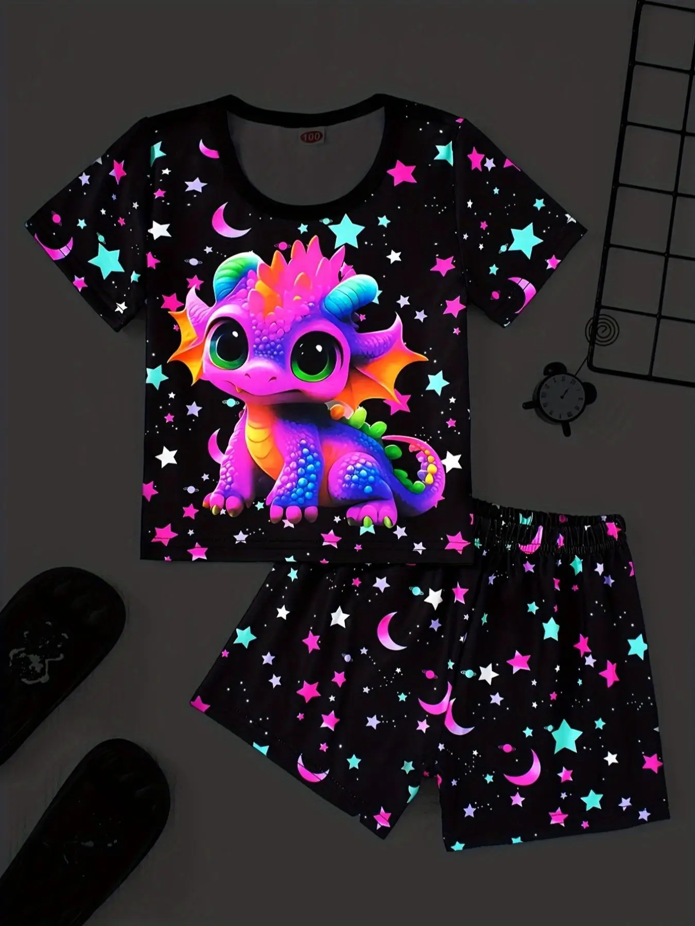 Girls' Glow-In-The-Dark Dinosaur Print Tee & Star Print Shorts Set, Cute Casual Round Neck Short Sleeve Top, Summer Outfit for Kids