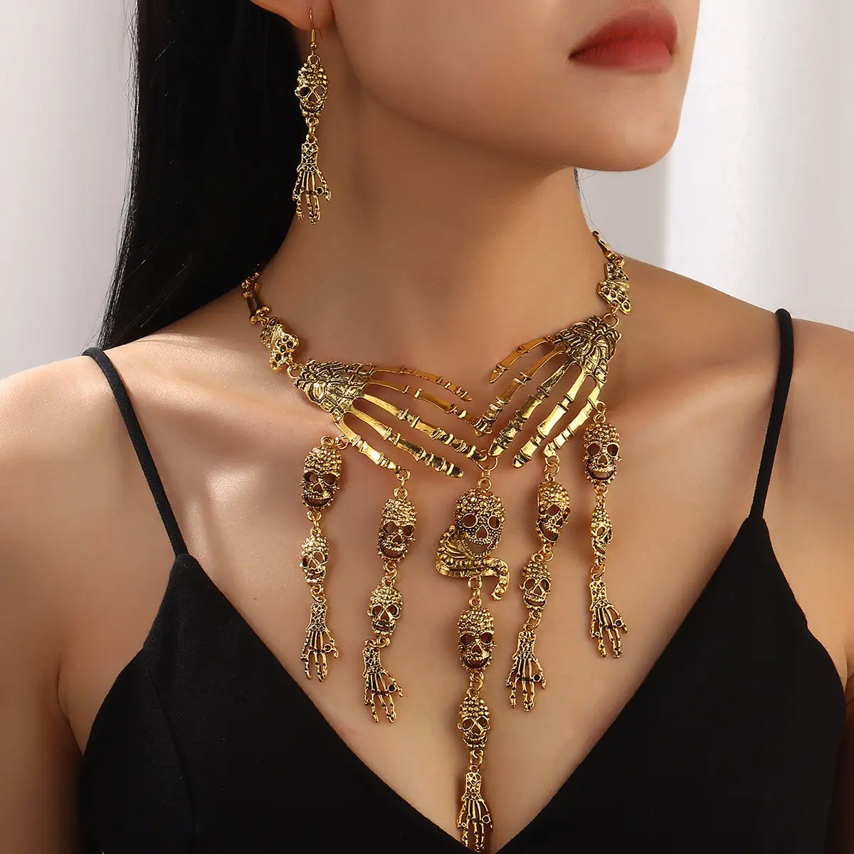 2-Piece Gothic Punk Skull Jewelry Set for Women - KC Gold-Plated Alloy Layered Necklace with Bone Hand, Creepy Tassel Pendant, and Chainmail Choker - Halloween Party Accessory, All-Season Personalized Necklace (Durable and Versatile), Holiday Fashion, Ava
