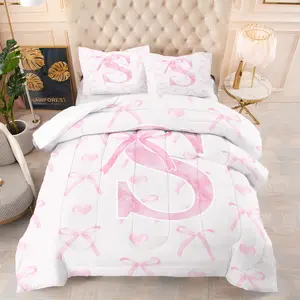 Pink Bow & Heart Initial Letter S Quilt Set, Soft Breathable Coquette Style All-Season Bedding, Soft Bedding Sets, Lightweight Quilt for Teen Girls Bedroom, College Dorm & Guest Room, 1 Quilt + 1/2 Pillowcases