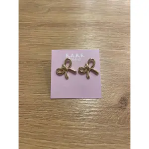 Gold Bow Studs
