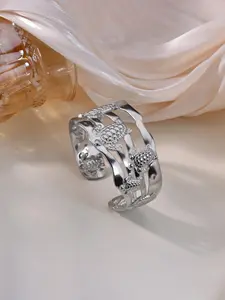 Stainless Steel Turtle Bracelet for Women, Silver Color, Casual Style, Waterproof, Perfect Gift for Birthdays, Parties, Weddings, Holidays