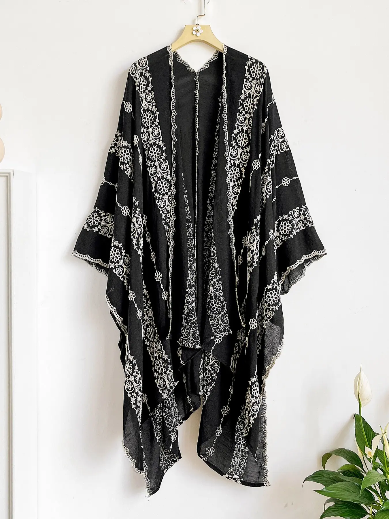 Style 1: Black