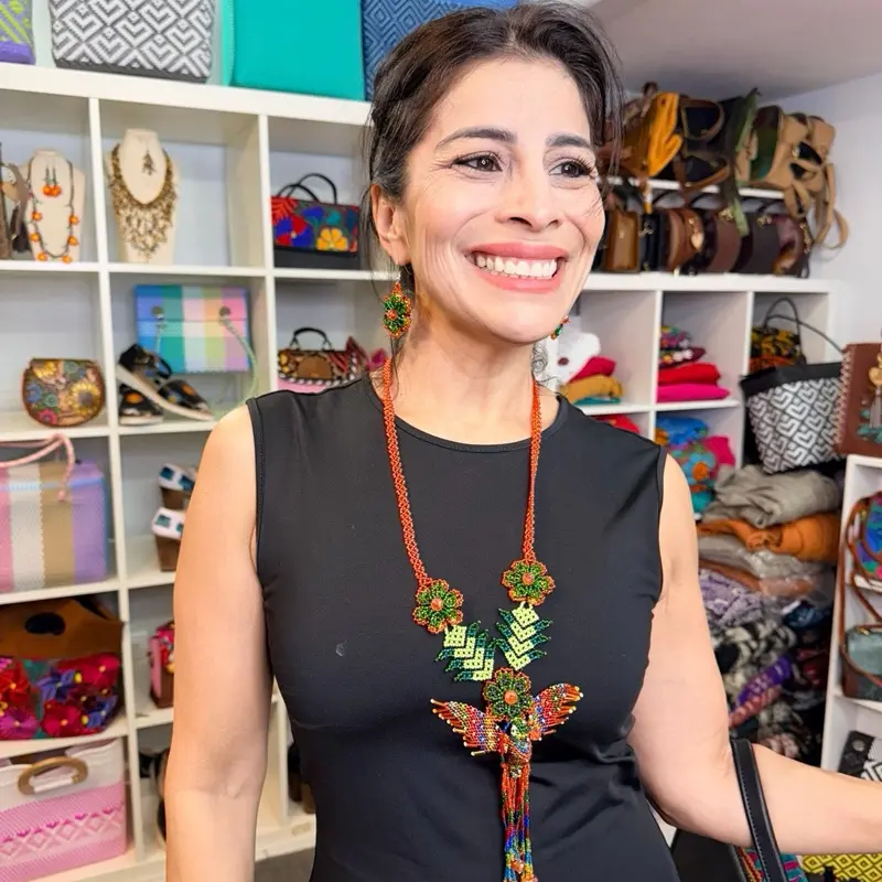 Collares de $49 - Handmade Mexican Necklace with Vibrant Glass Beads for All Occasions and Seasons collar colibri Flor