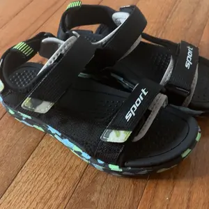 Children Boys Spring Summer Beach Sandals, Sports Sandals, Lightweight Sandals, Outdoor Casual Sandals, Dual Buckle Design, Fashion Versatile Outdoor Sandals, Color Block, Adjustable Velcro Strap, Trendy Sandals, Trending Sandals